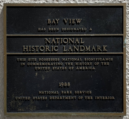 Plaque
